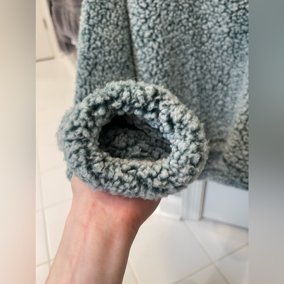 LA hearts sherpa quarter zip - Picture 7 of 7